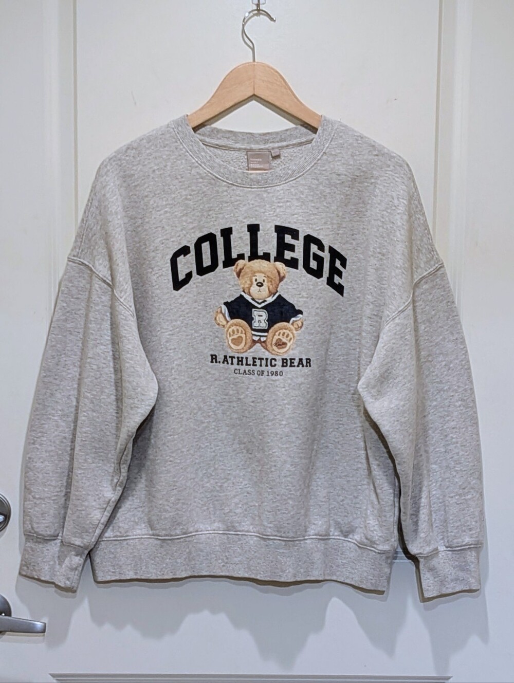 GUC SPAO Korea L Grey Cotton Blend Teddy Bear Graphic Crew Neck Sweater